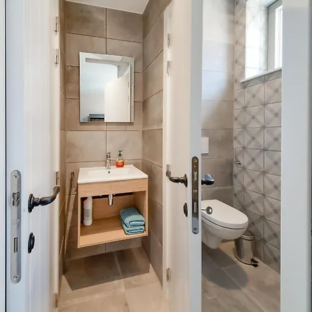 Luxury La Croix Scaille Vakantiehuis Bourseigne-Neuve